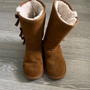 Koolaburra Girls Tall Victoria Boots size 2